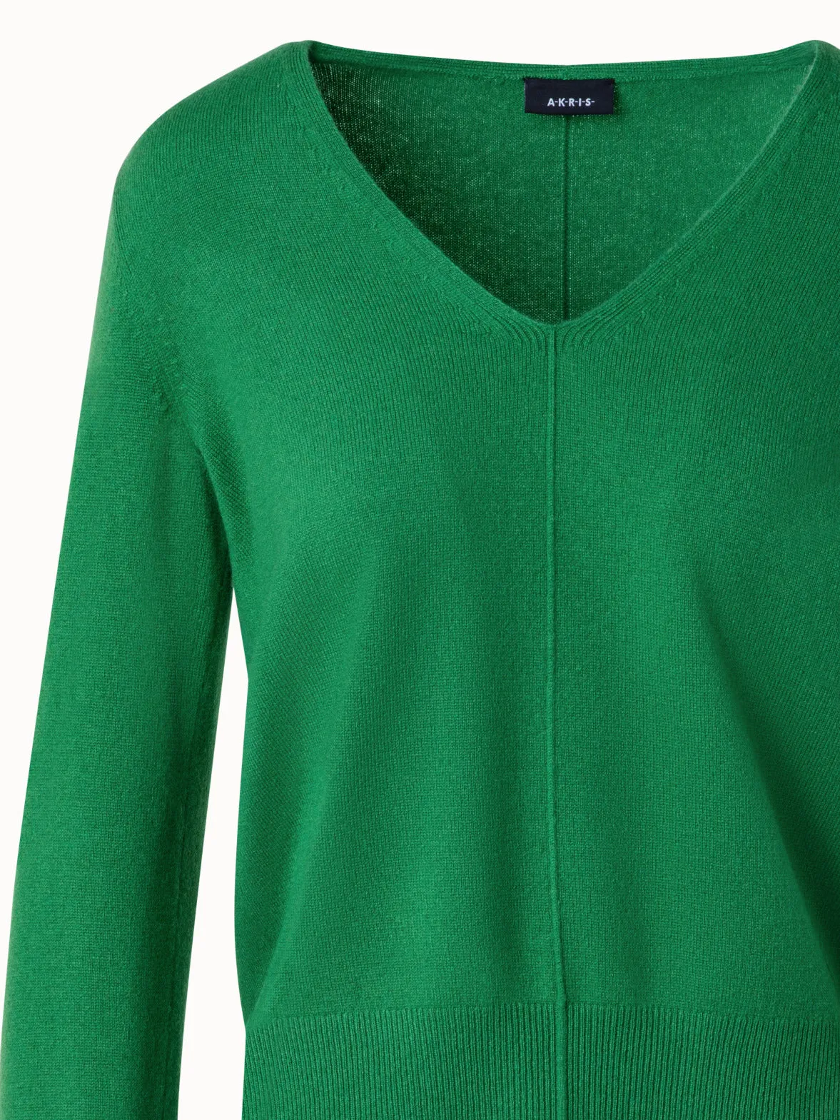 100% Cashmere V-Neck Sweater Akris