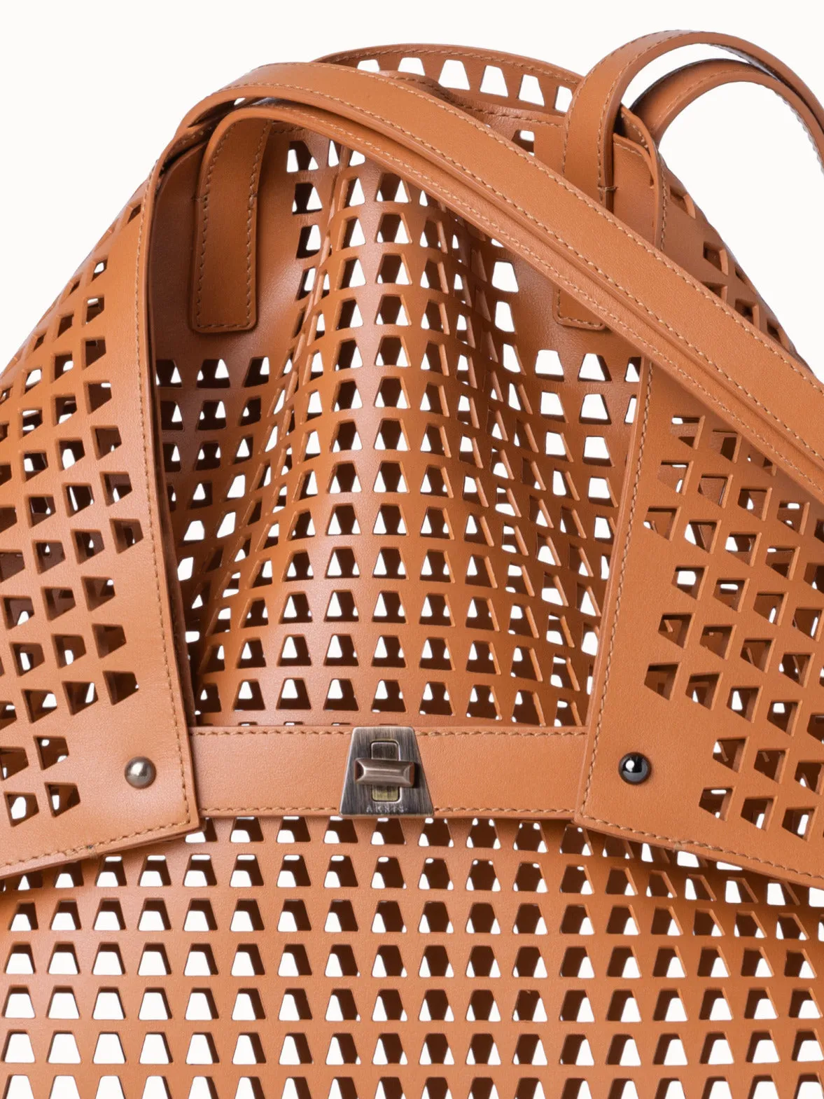 Ai Medium Shoulder Tote Akris