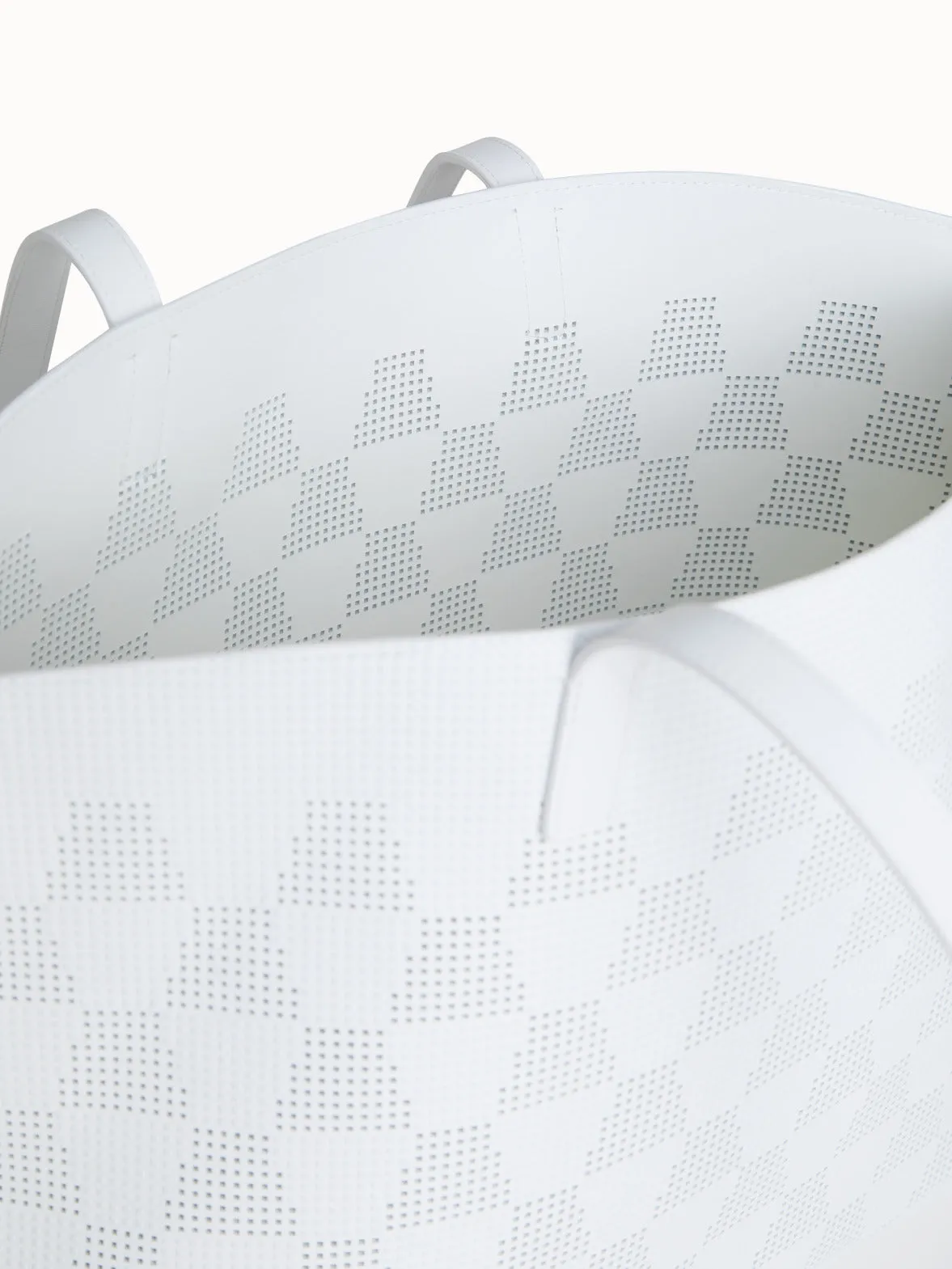Ai Medium Shoulder Tote Akris