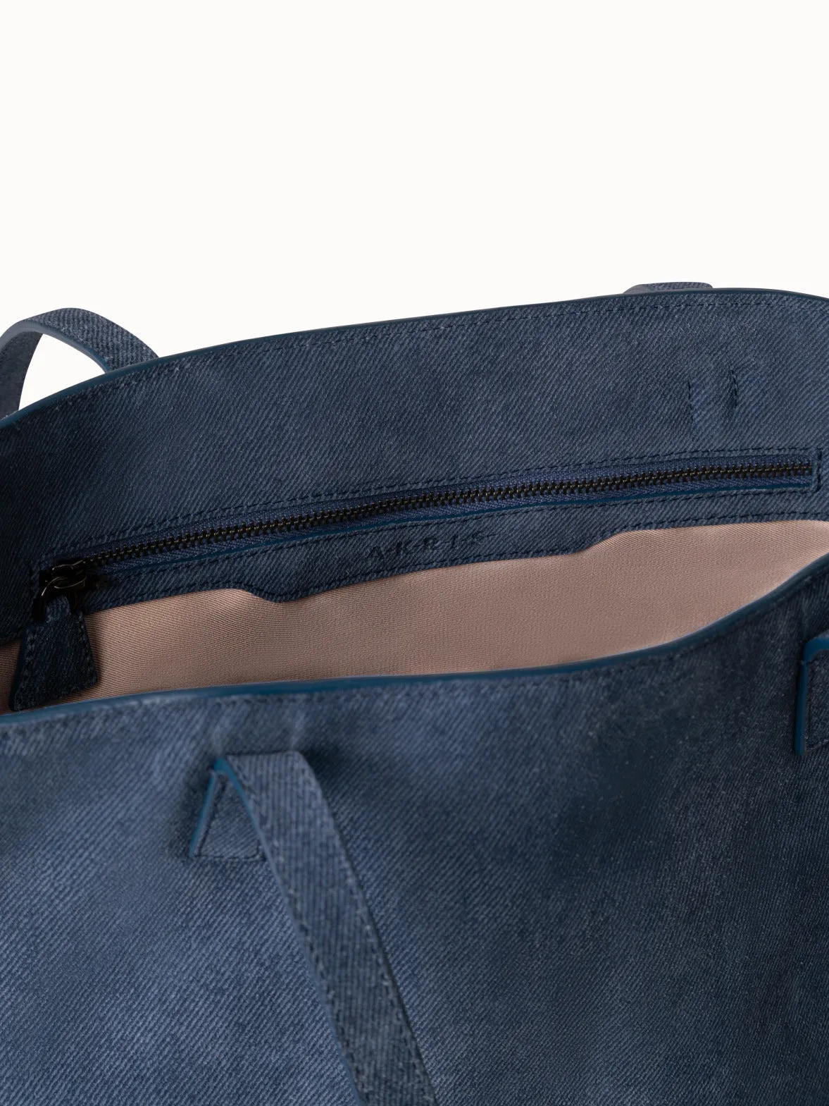 Ai Small Shoulder Tote Akris