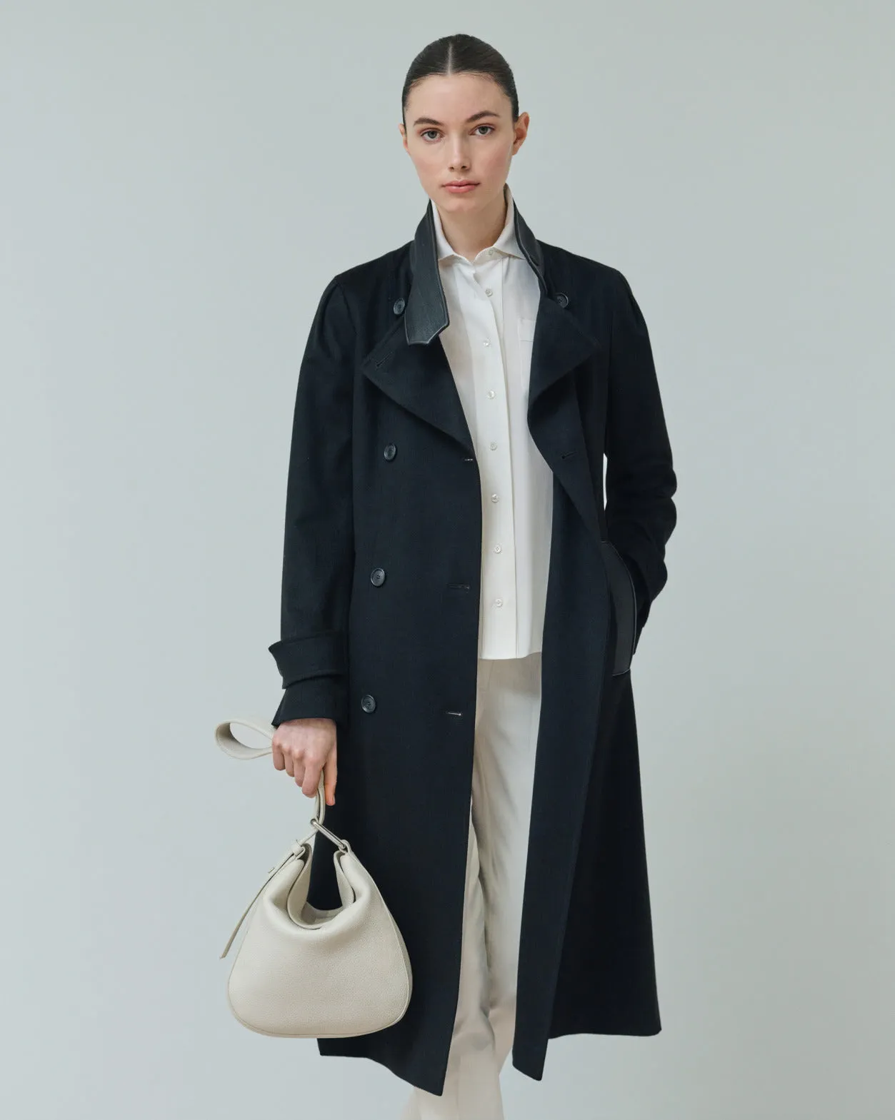 Cashmere Coat with Horsehair Collar and Pocket Akris