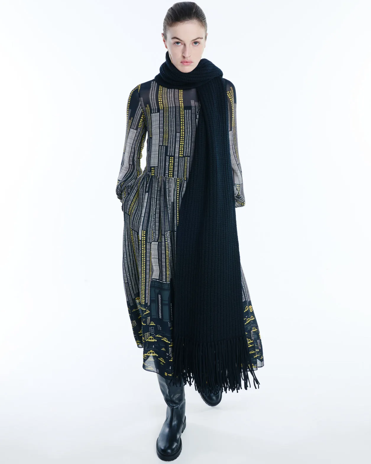 Chunky Wool Cashmere Knit Scarf with Fringe Akris