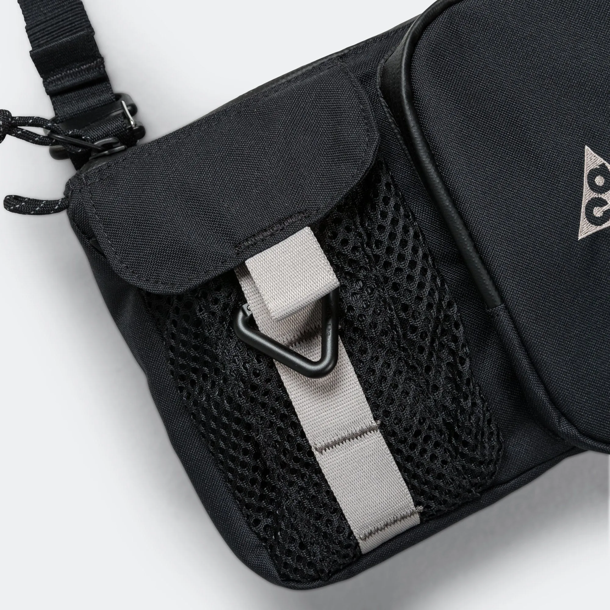 Daymax Crossbody - Black