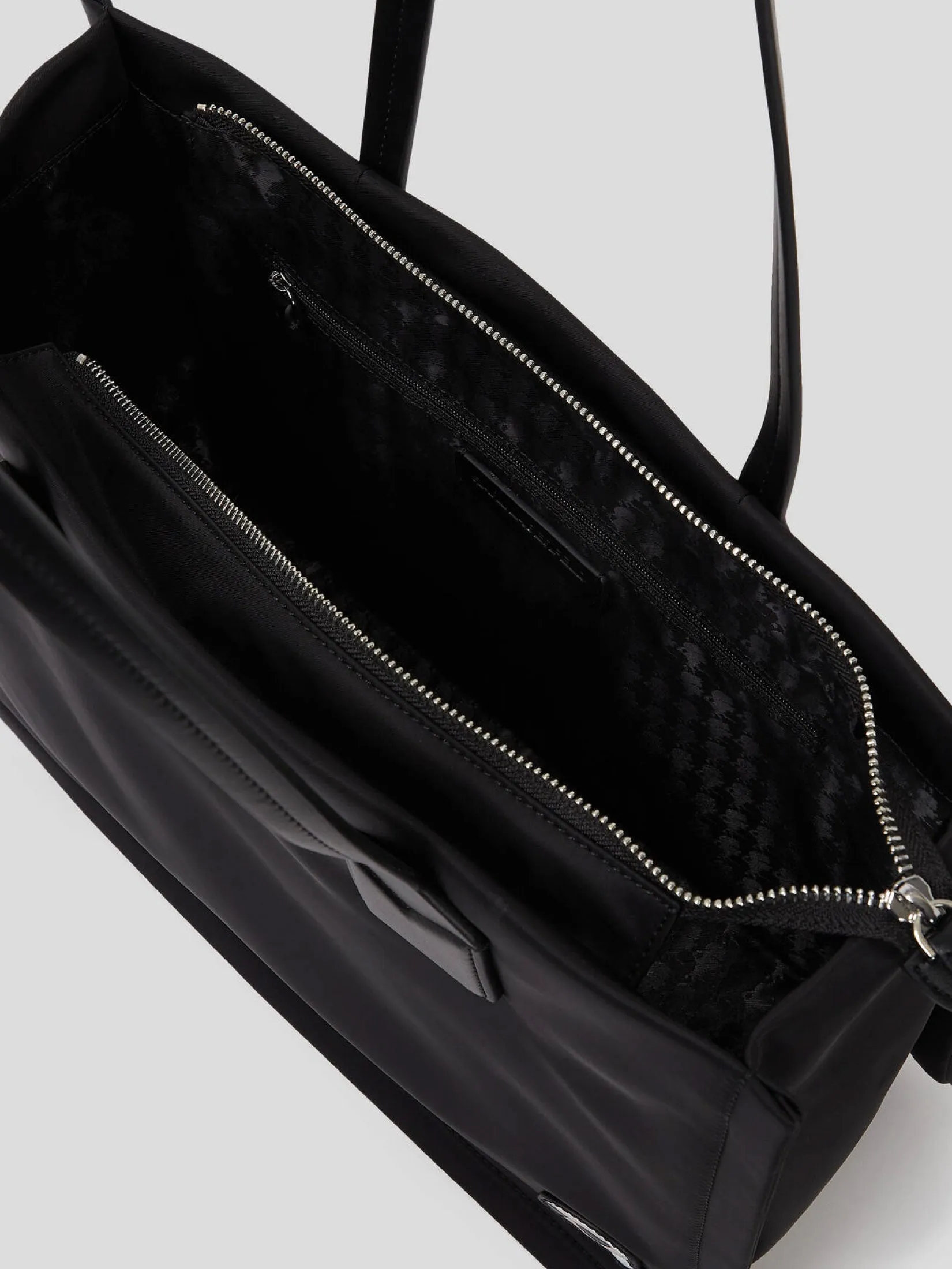 IKON NYLON MD SQUARE TOTE