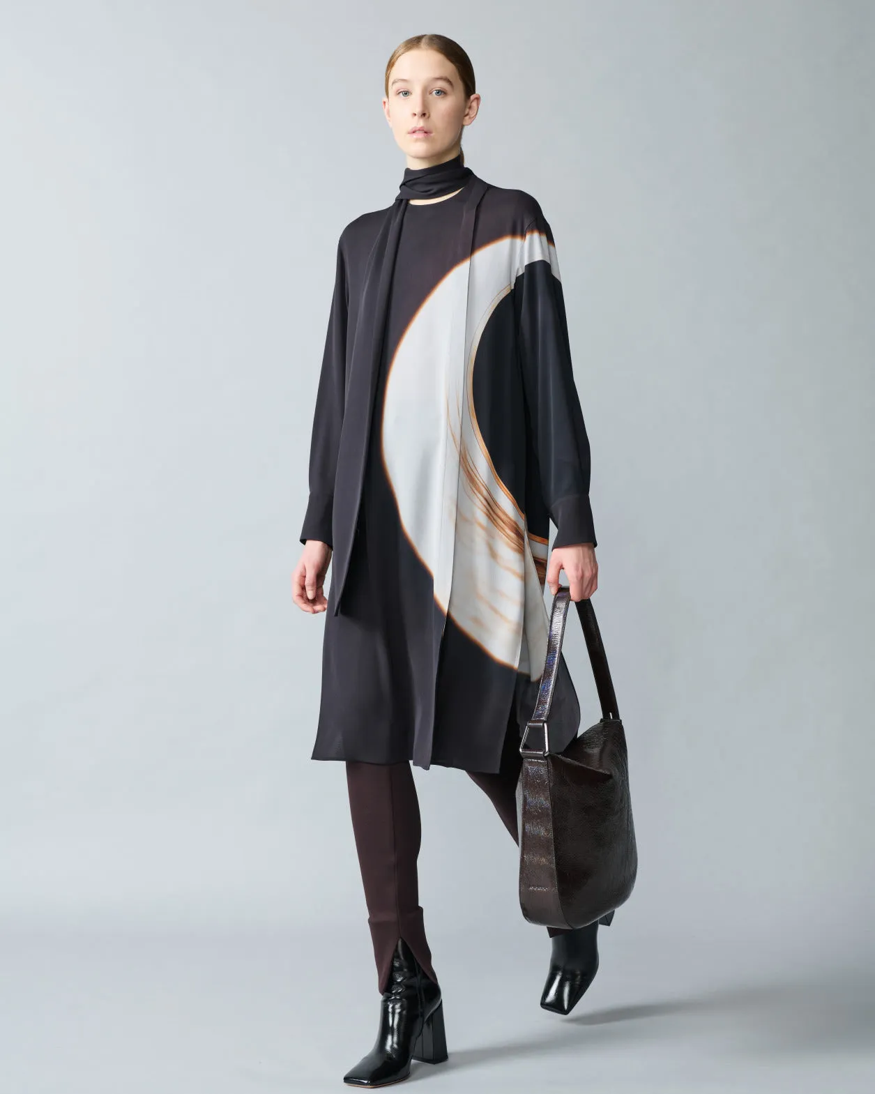 Long Silk Crêpe Tunic with Mocca Loop Print Akris