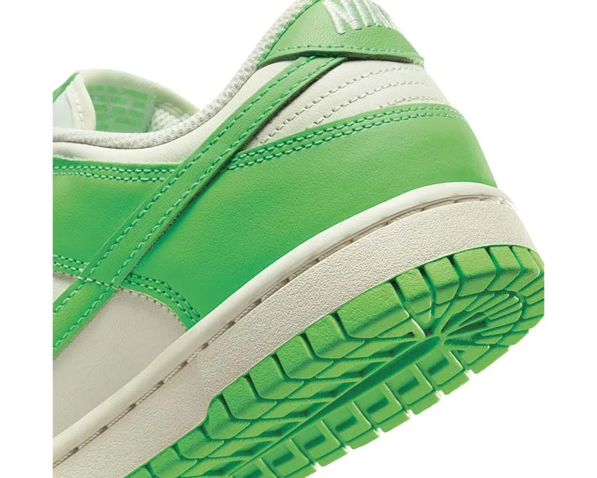 Nike Dunk Low W "Green Strike"