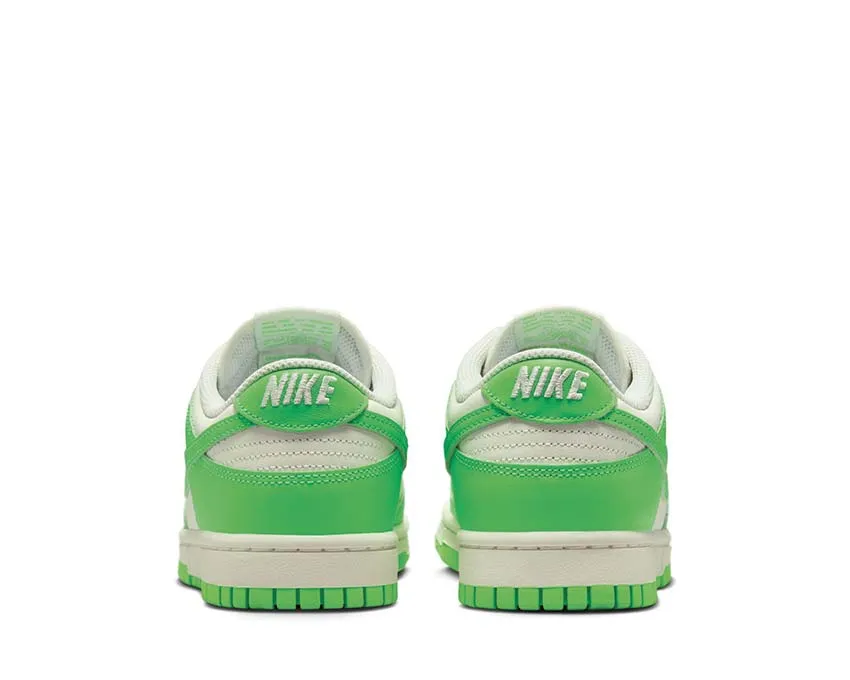 Nike Dunk Low W "Green Strike"