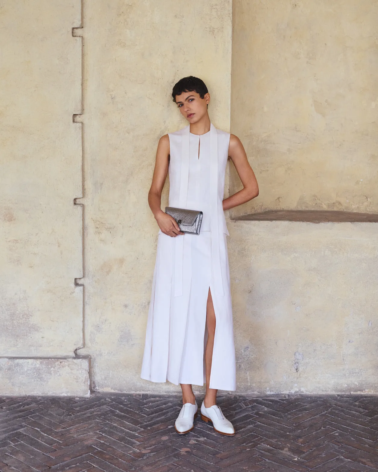 Pleated Midi Skirt in Linen Wool Blend Akris