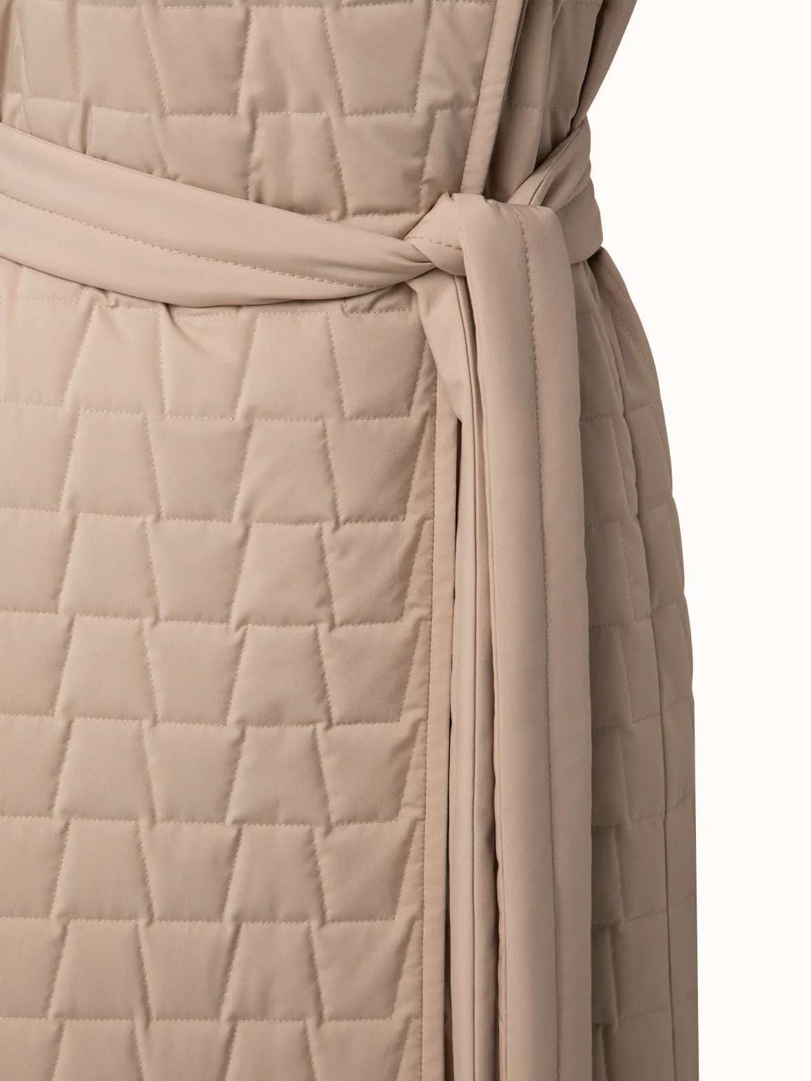Quilted Trapezoid Long Gilet Akris