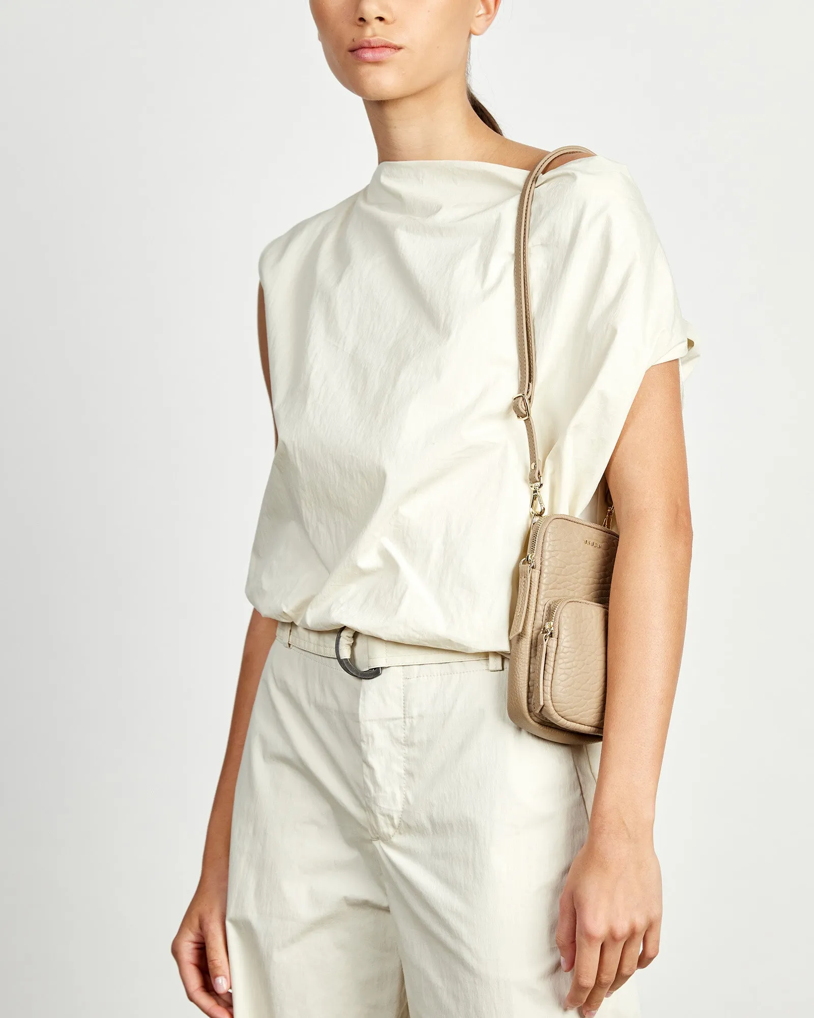 Saben Nikko Pocket Phone Sling Tea Bubble