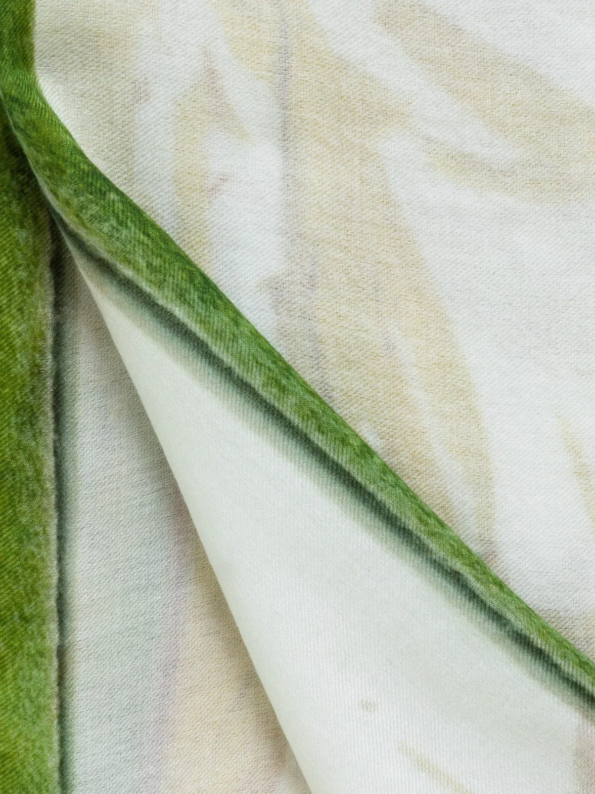 Scarf Cashmere Silk Scattered Calendula Print Akris
