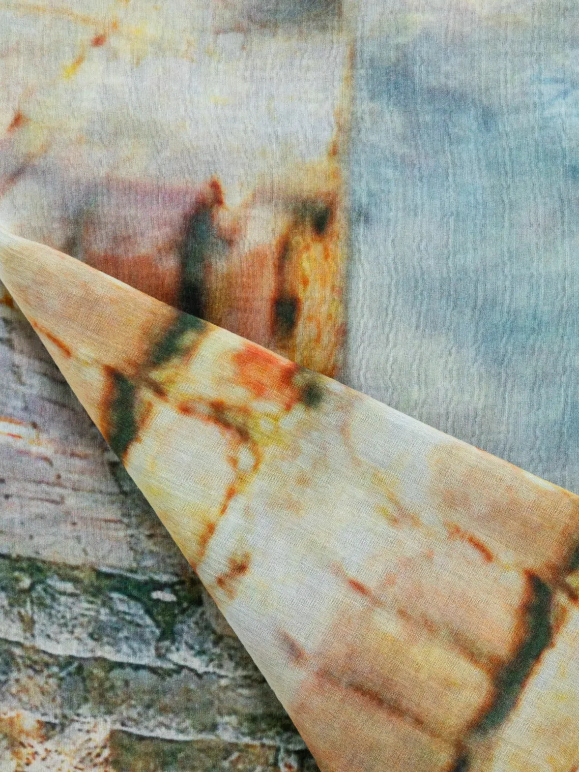 Scarf in Cotton and Silk with Via Krupp Print Akris