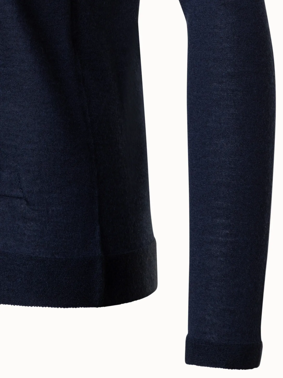 Seamless Cashmere Silk Knit V-Neck Pullover Akris