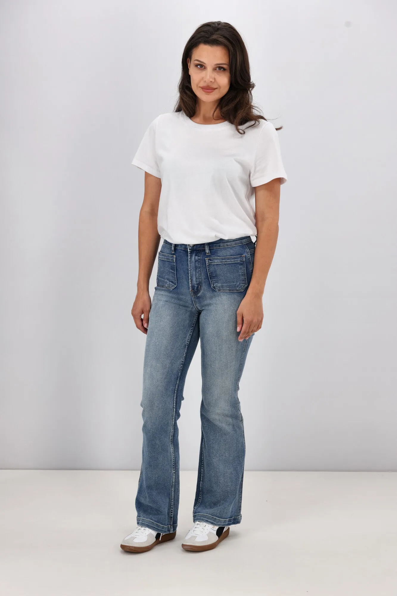 Shine On Label Leo Patch Pocket Flare Jean Indigo
