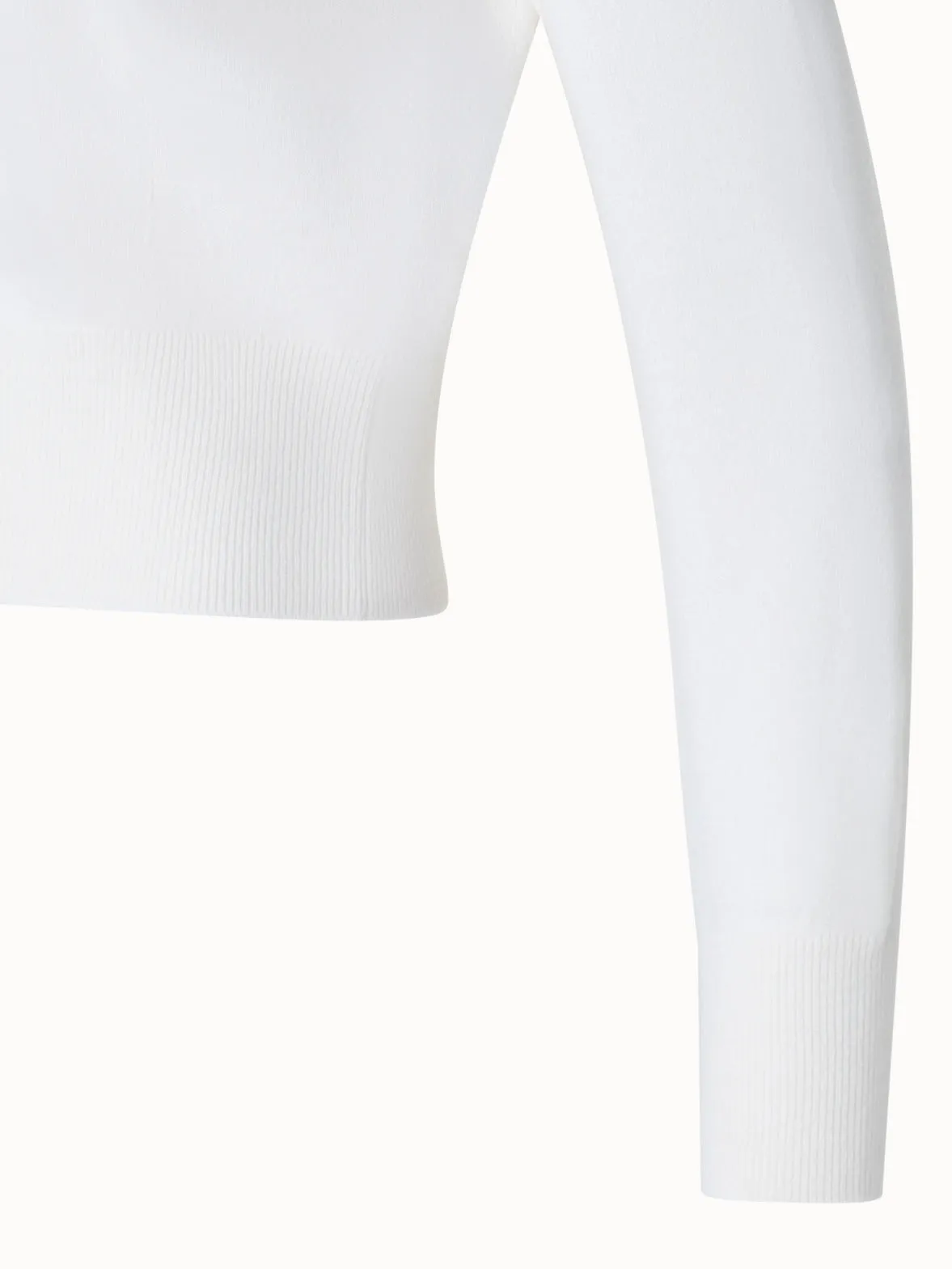 Short O-Neck Sweater in 100% Cashmere Akris