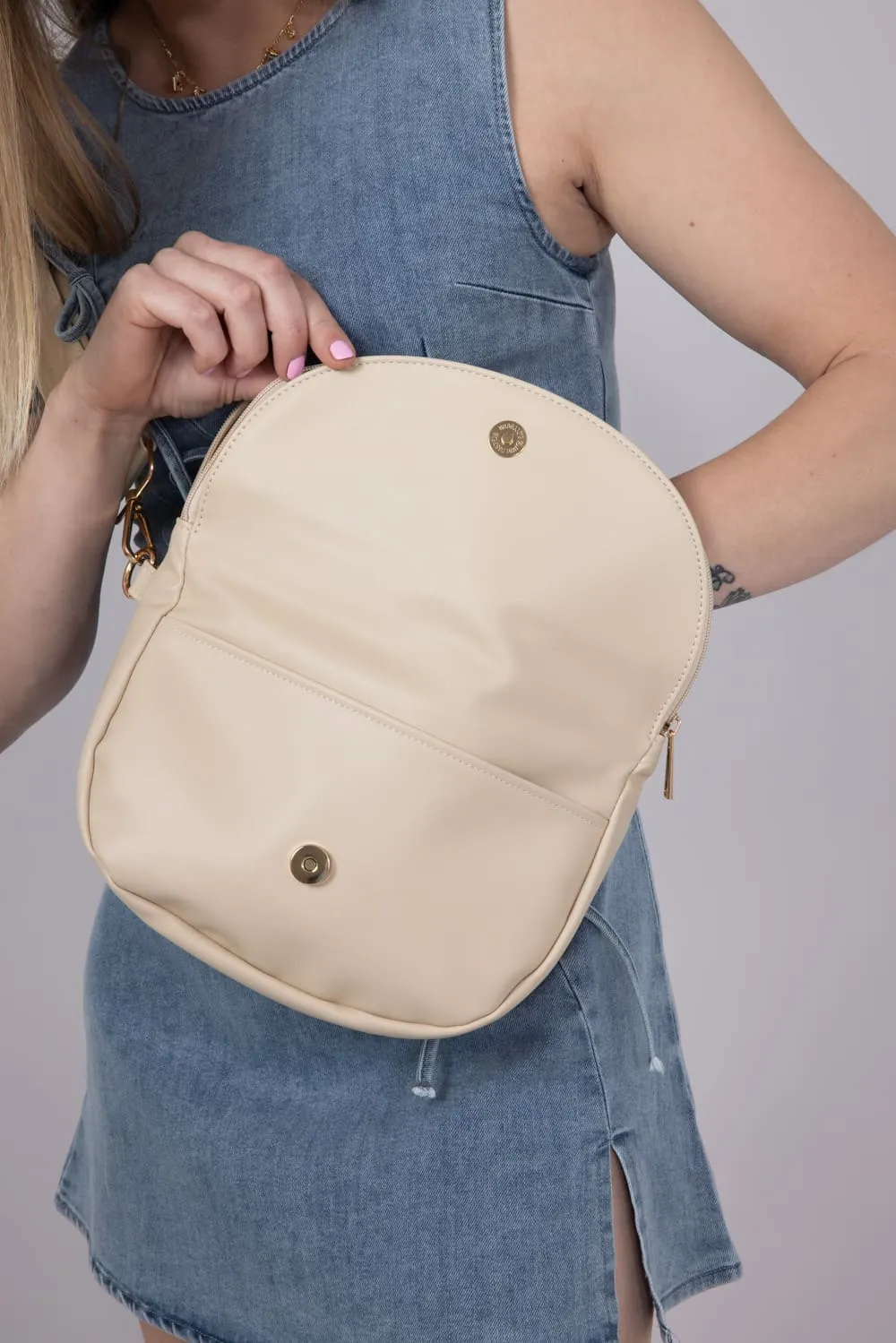 Simply Southern Charleston Leather Crossbody Bag in Cream | 0125-BAG-LTHR-CRSBDY-CHRL-CRM