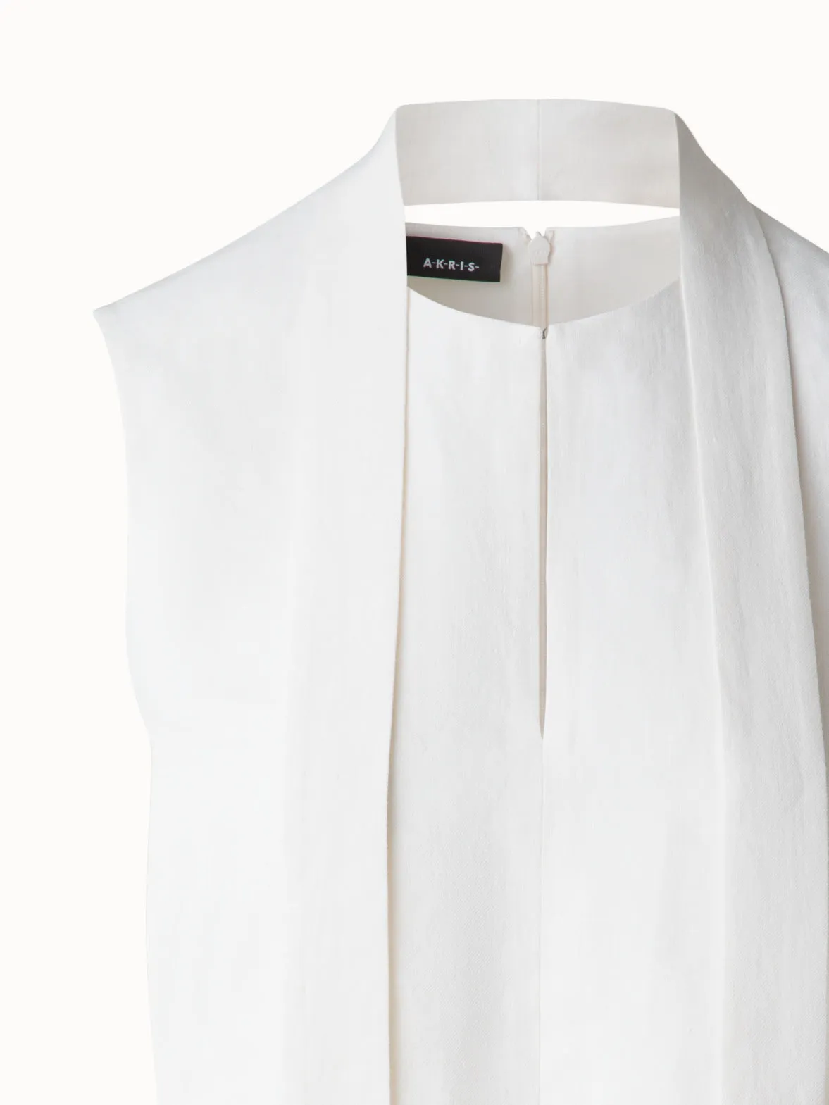 Sleeveless Tie Neck Blouse in Linen Blend Akris
