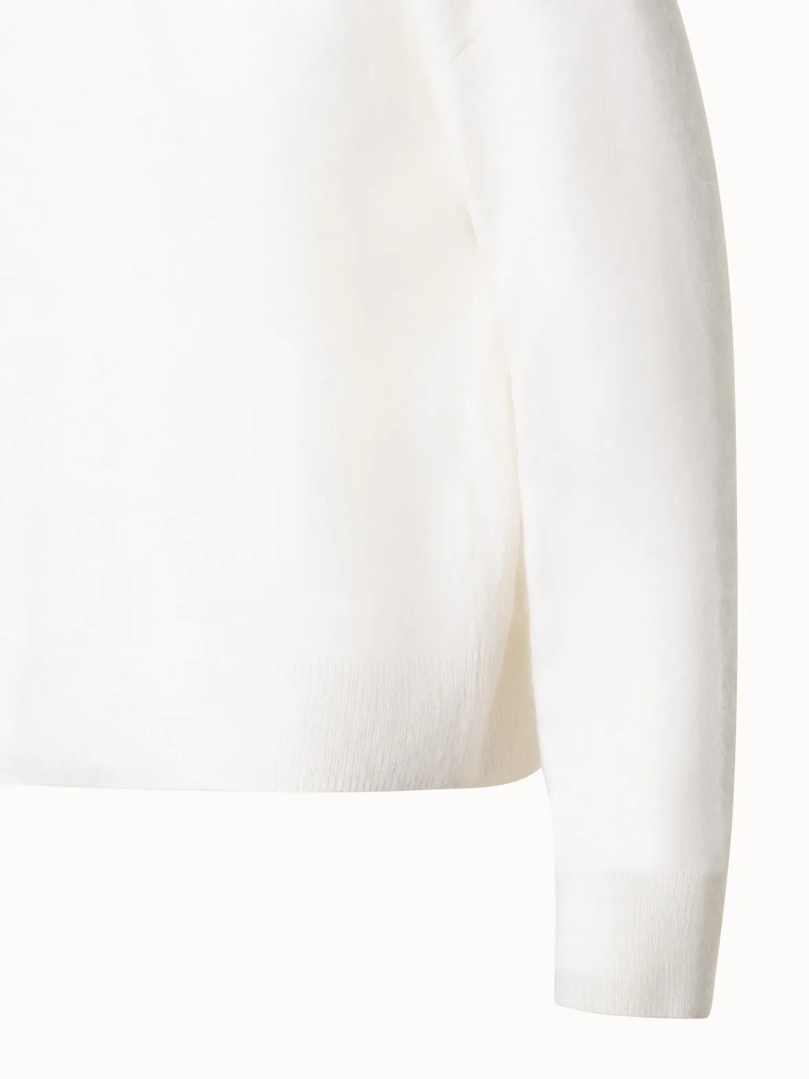 Ultra-Soft Long Sleeve Cashmere Sweater Akris