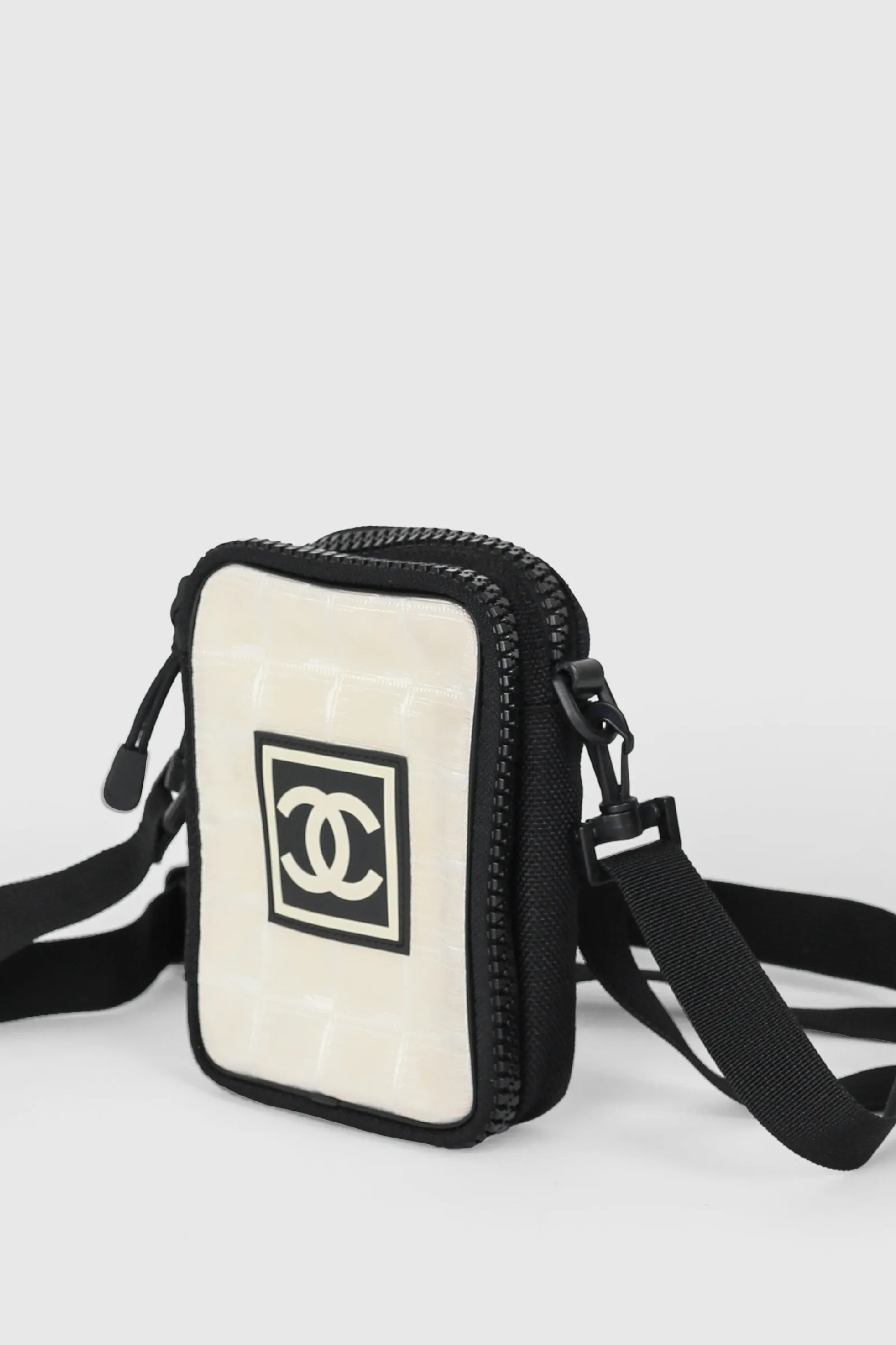 Vintage Chanel Crossbody Bag Frankie